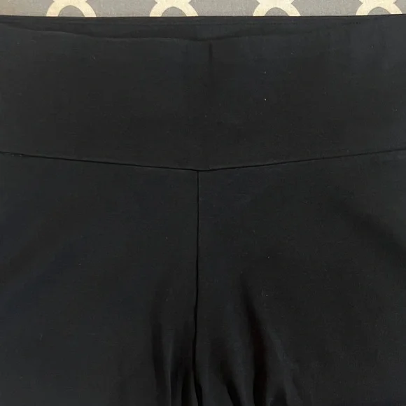 adidas Originals Shorts - Picture 7 of 8